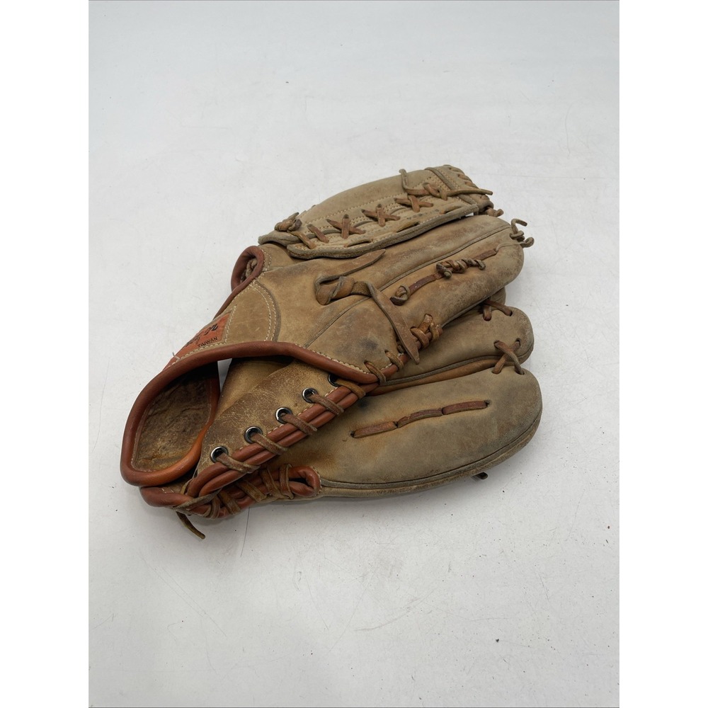 Vtg MacGregor Don Sutton Autograph Model M10SB Baseball Glove 11 In RH Throw
